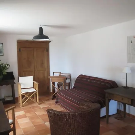 La Maison Du Prieure Ferienhaus *